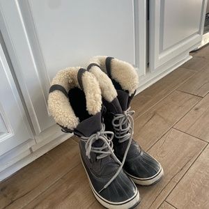 Sorels. Joan of Arctic size 9.5